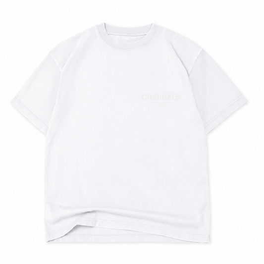 Originals Classic Tee in Blanc, front view